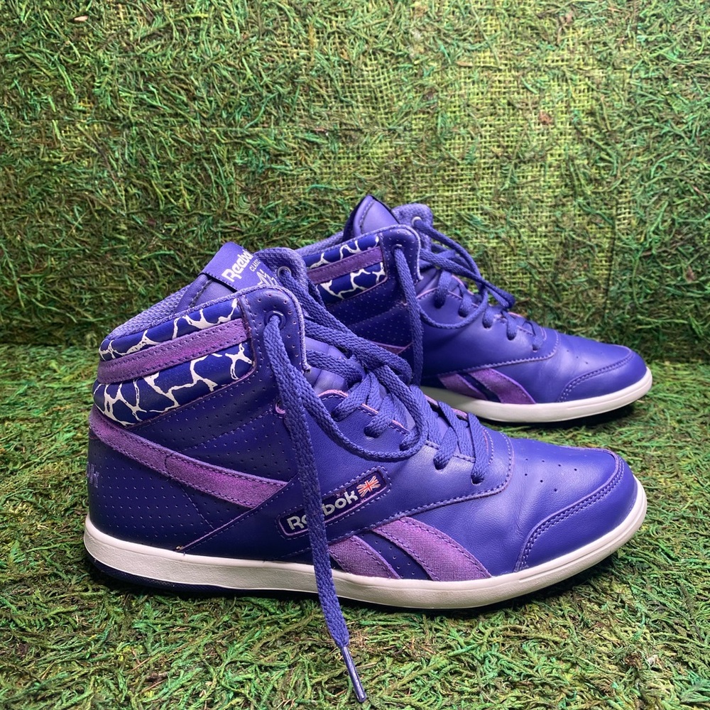 Reebok Classic Mid Top purple